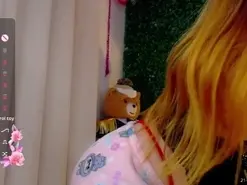 Im_Kitty1  live sex cam