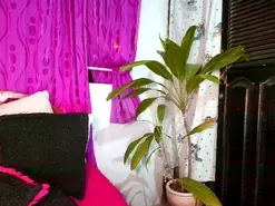Bellacrespa  live sex cam