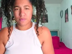 Bellacrespa  live sex cam