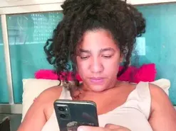 Bellacrespa  live sex cam