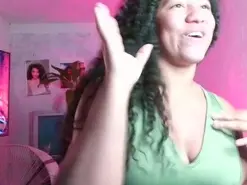 Bellacrespa  live sex cam