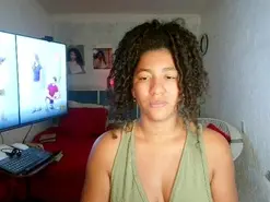 Bellacrespa  live sex cam