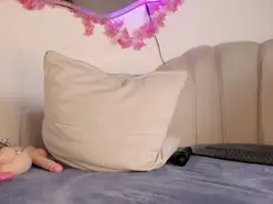 AndreaRoux  live sex cam