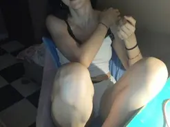 SaraMayler  live sex cam