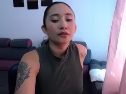 Isabella_99  live sex cam