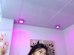 Leia_laurent  live sex cam