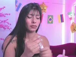 Leia_laurent  live sex cam