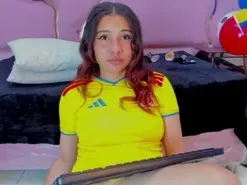 Zafiroo_69  live sex cam