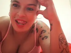 Pur-pura  live sex cam
