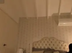 AriRobertt  live sex cam