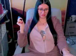 Banshee23  live sex cam