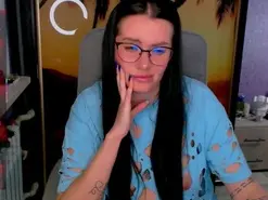 Banshee23  live sex cam