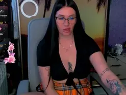 Banshee23  live sex cam