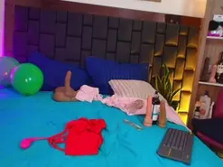 EllenaBoobs_  live sex cam