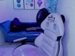 Tammy-Petite  live sex cam