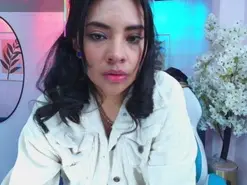 Tammy-Petite  live sex cam