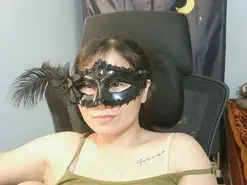 Sluttygirl30  live sex cam