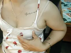 Sluttygirl30  live sex cam