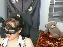 Sluttygirl30  live sex cam