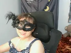 Sluttygirl30  live sex cam