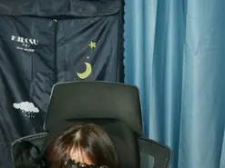 Sluttygirl30  live sex cam