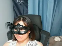 Sluttygirl30  live sex cam