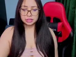Charlottee_love  live sex cam