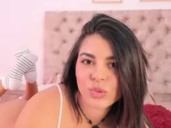 Bella-hot  live sex cam