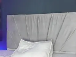 Shayla__  live sex cam