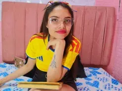 Marasecretpri  live sex cam
