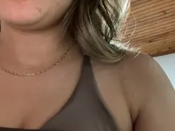 Lioness2142  live sex cam
