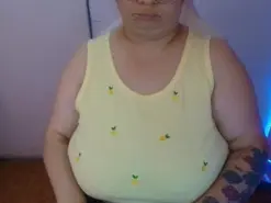 Katybigboobsbbw  live sex cam