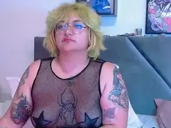 Greengood  live sex cam