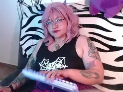 Greengood  live sex cam