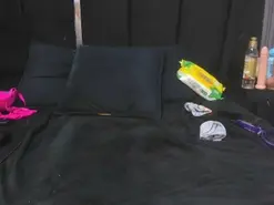 Queenstarhyl  live sex cam