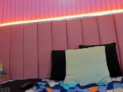 Queenstarhyl  live sex cam
