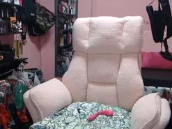 Sukii93  live sex cam
