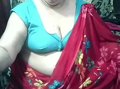 Indianbhabi40  live sex cam