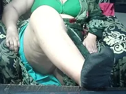 Indianbhabi40  live sex cam