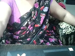 Indianbhabi40  live sex cam