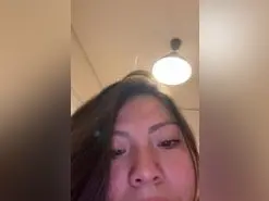 Vanne_montes  live sex cam