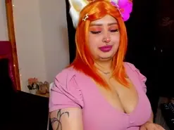 Lussyevans  live sex cam