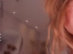 LisaFlowers  live sex cam