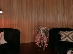 MaryLewis  live sex cam