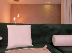 MaryLewis  live sex cam