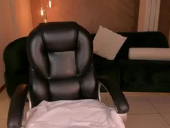MaryLewis  live sex cam