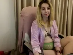 Alissonone  live sex cam