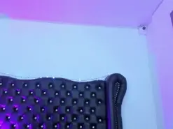 QueenLatina  live sex cam