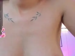 QueenLatina  live sex cam