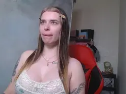 Maryhotmoon  live sex cam
